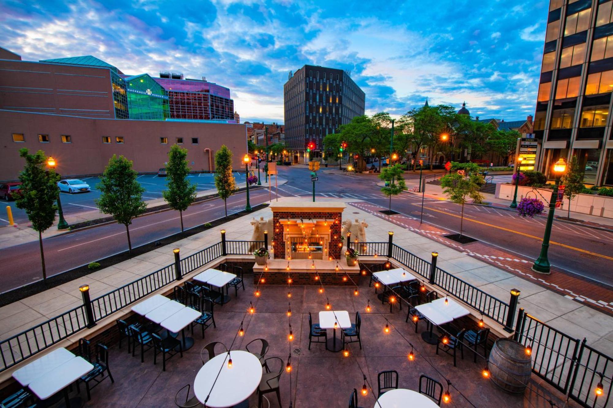 Hotel Marriott Syracuse Downtown Esterno foto